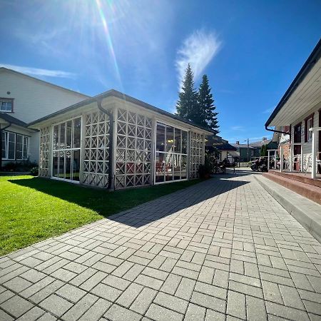 Aleksandri Guesthouse Pärnu Eksteriør bilde