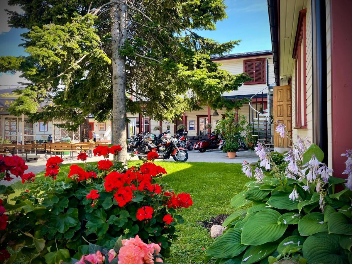 Aleksandri Guesthouse Pärnu Eksteriør bilde