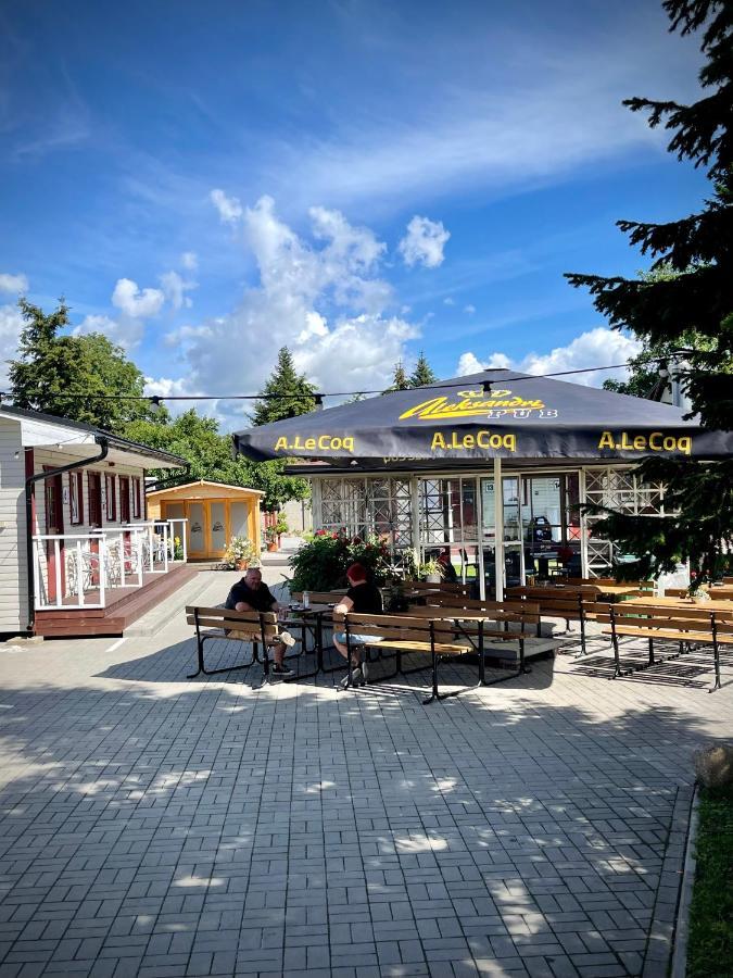 Aleksandri Guesthouse Pärnu Eksteriør bilde