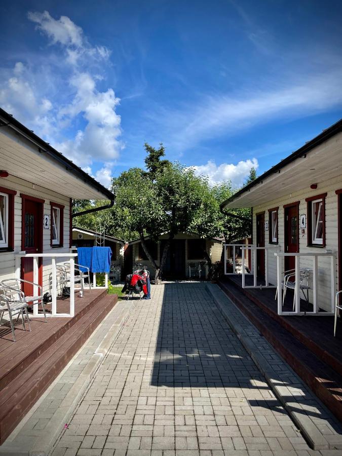 Aleksandri Guesthouse Pärnu Eksteriør bilde