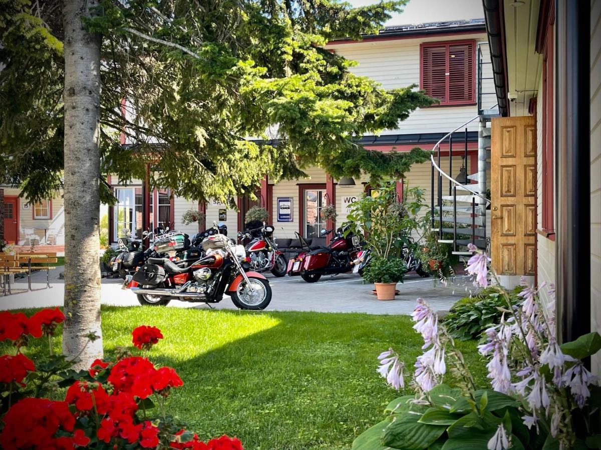Aleksandri Guesthouse Pärnu Eksteriør bilde