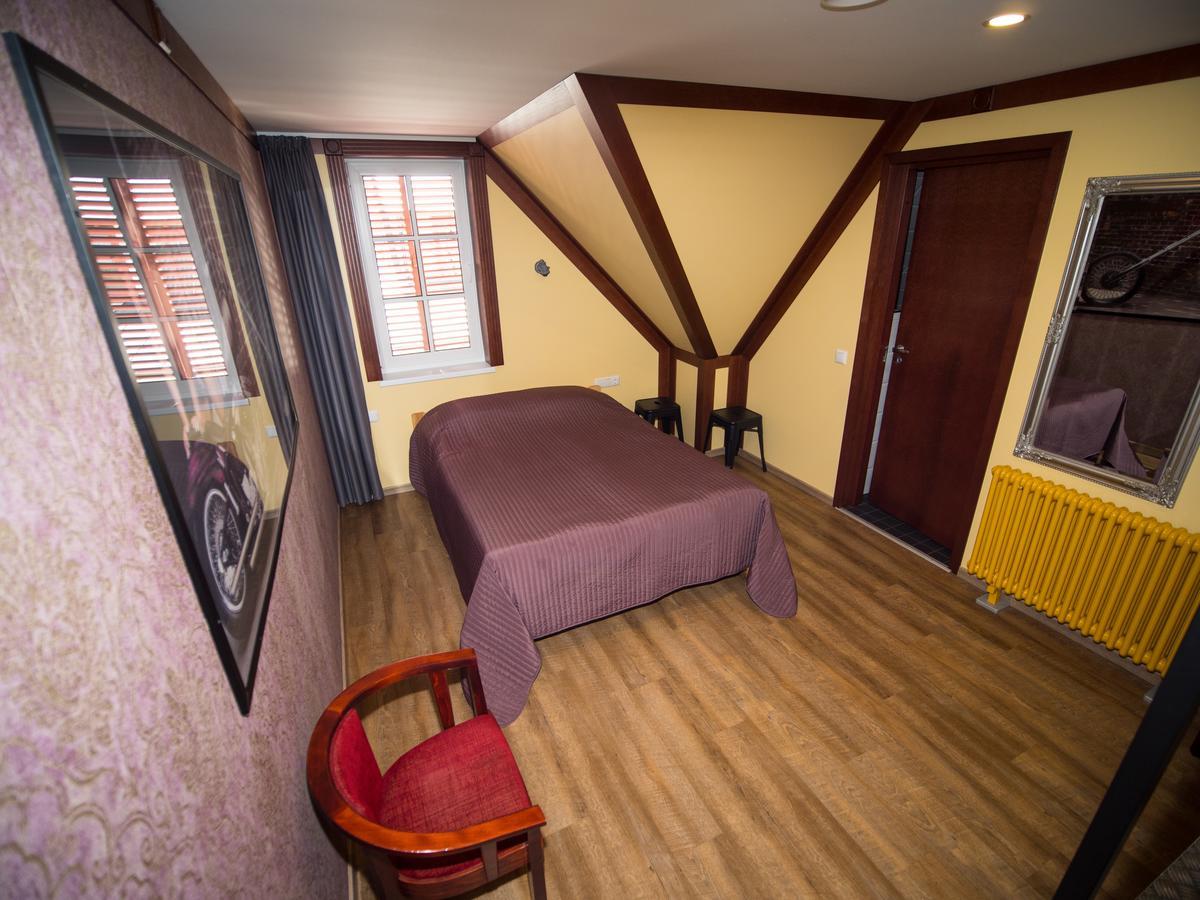 Aleksandri Guesthouse Pärnu Eksteriør bilde