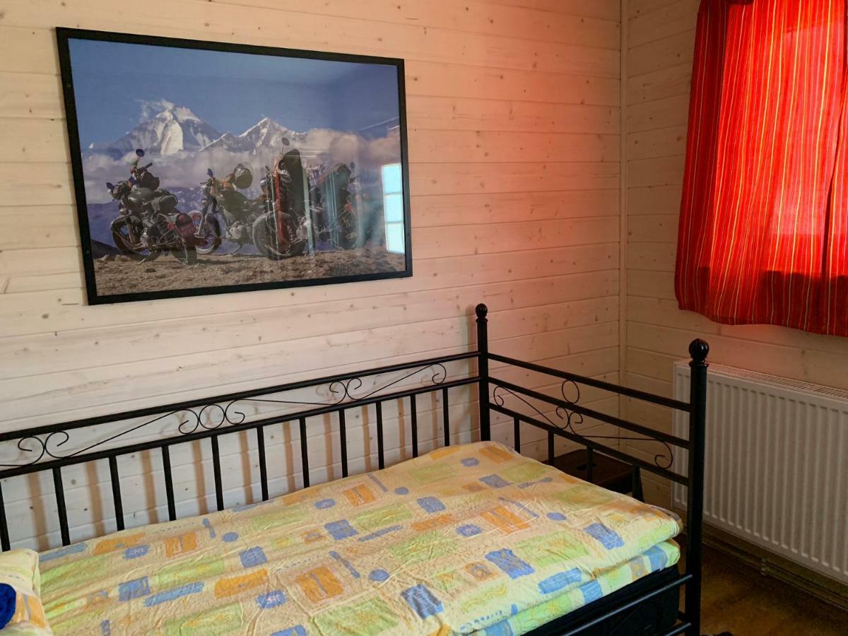 Aleksandri Guesthouse Pärnu Eksteriør bilde